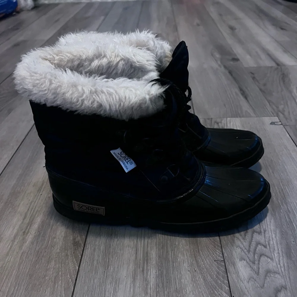 Sorel Tromper II Duck Boots Winter Black Faux Fur Lined White Womens 6-6.5 app*